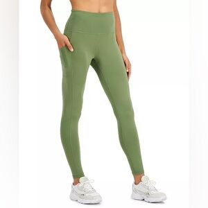Medium ID IDEOLOGY High-Waist Side-Pocket 7/8 Length Leggings in Green